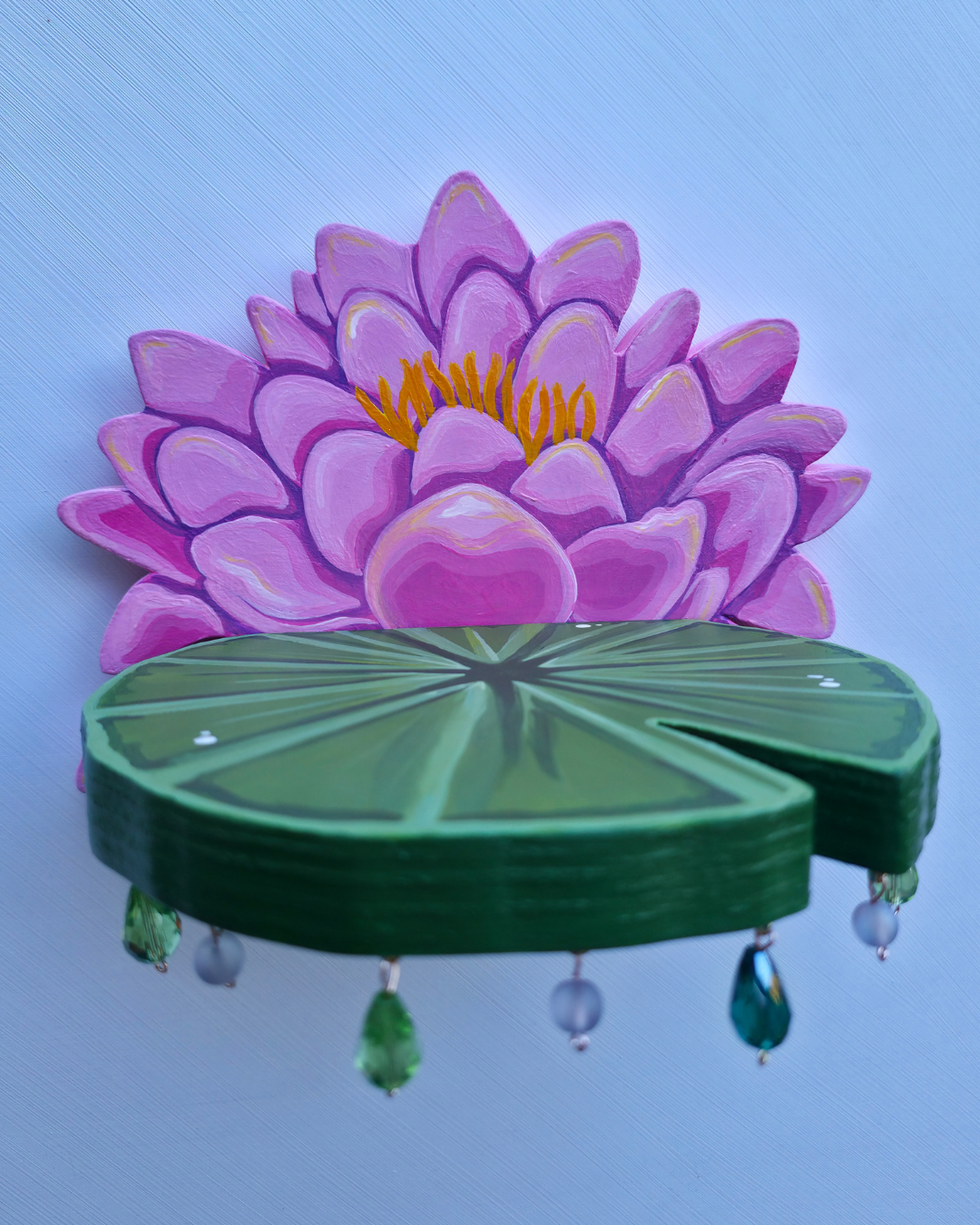 Lily pad trinket shelf