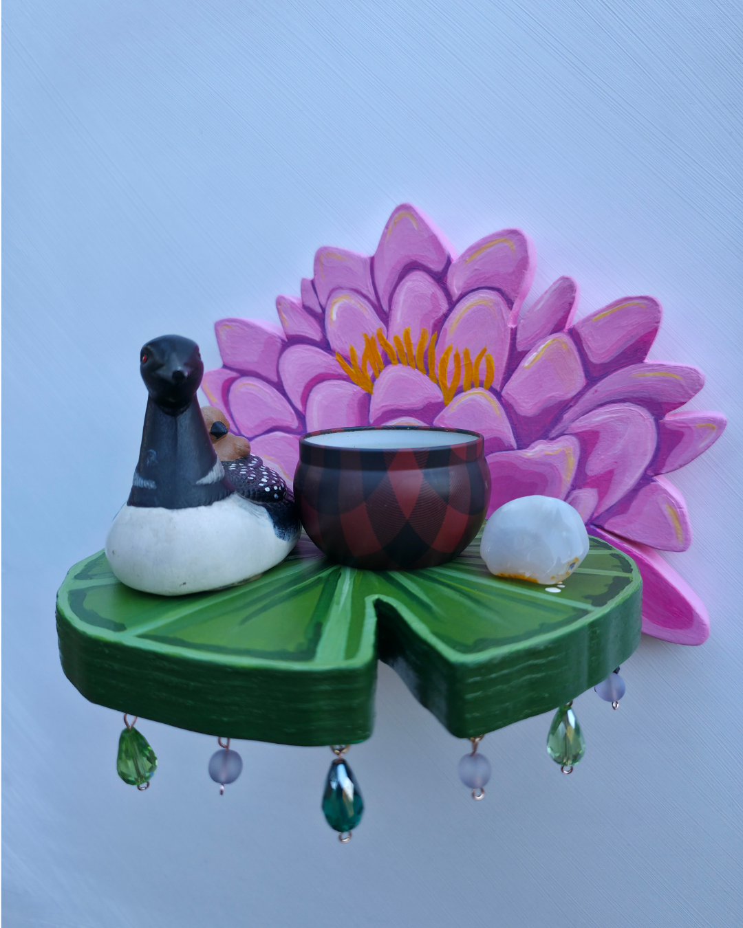 Lily pad trinket shelf